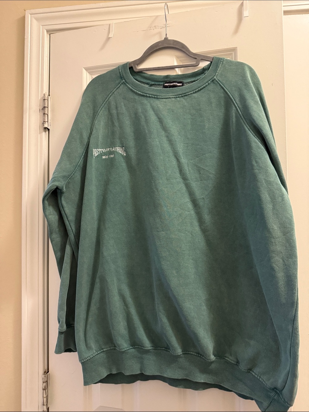 PrettyLittleThing Teal Green Relaxed Crewneck Sweatshirt